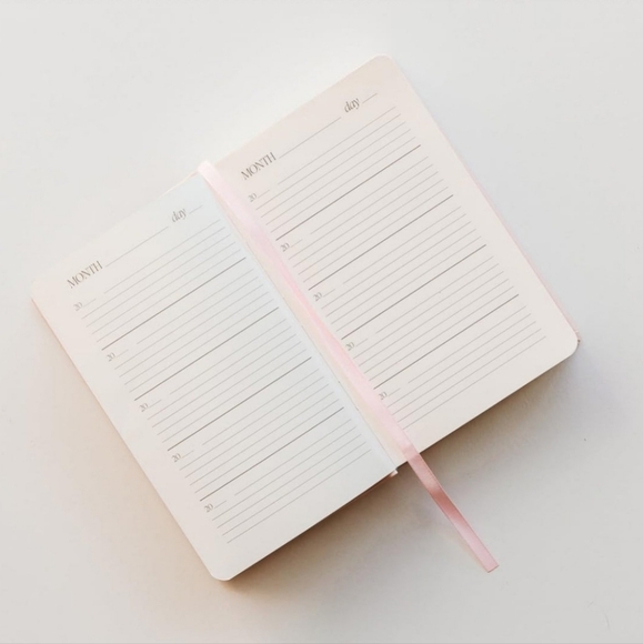 Mom's One Line A Day Leather Journal - Picture 2 of 2